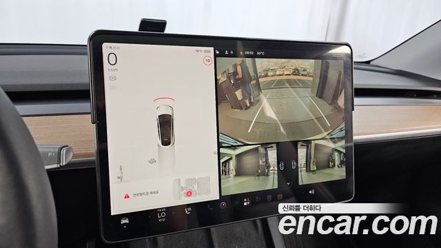 Tesla Model Y 2021 — photo 21