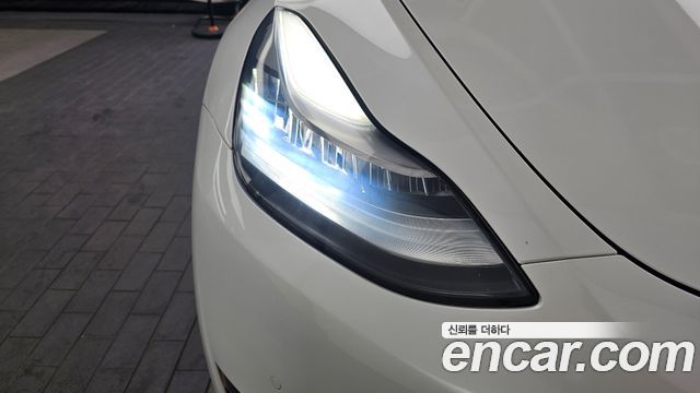 Tesla Model Y 2021 — photo 8