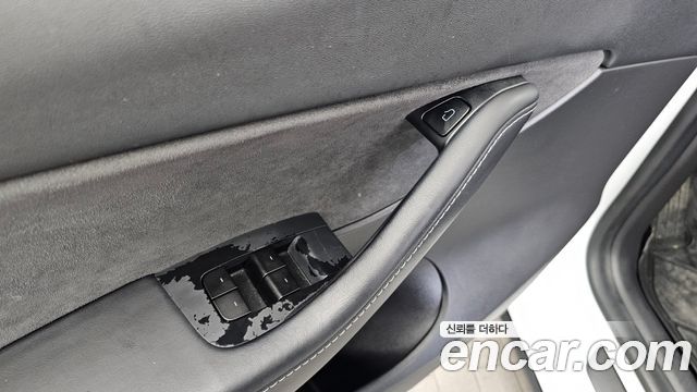 Tesla Model Y 2021 — photo 27