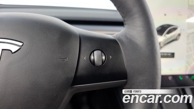 Tesla Model Y 2021 — photo 30