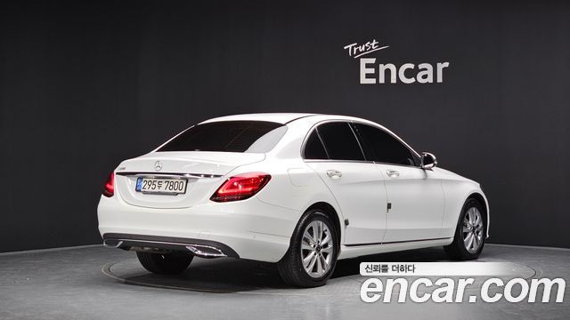 Mercedes-Benz C-Class 2020 — photo 2