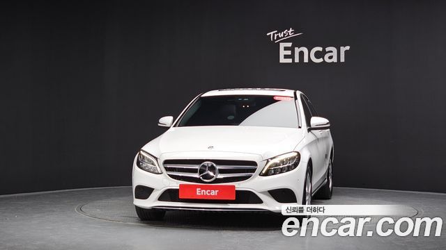 Mercedes-Benz C-Class 2020 — photo 3