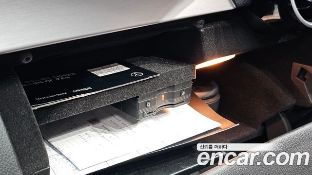 Mercedes-Benz C-Class 2020 — photo 31