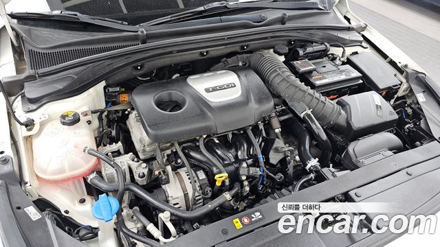 Hyundai i30 2019 — photo 6