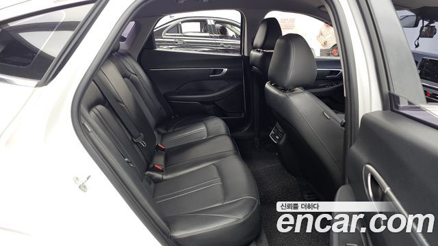 Hyundai Sonata 2020 — photo 12