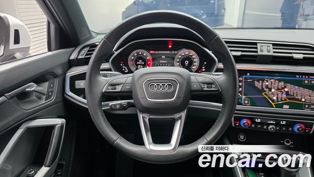 Audi Q3 2024 — photo 13