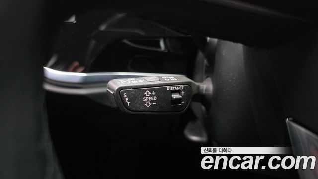 Audi Q3 2024 — photo 20
