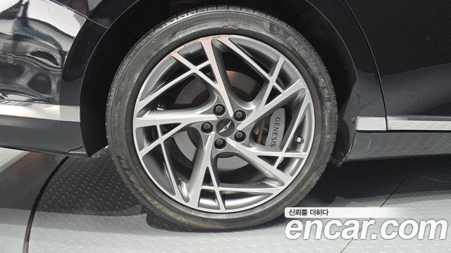 Genesis G90 2023 — photo 5