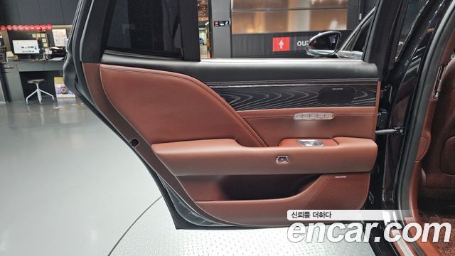Genesis G90 2023 — photo 15