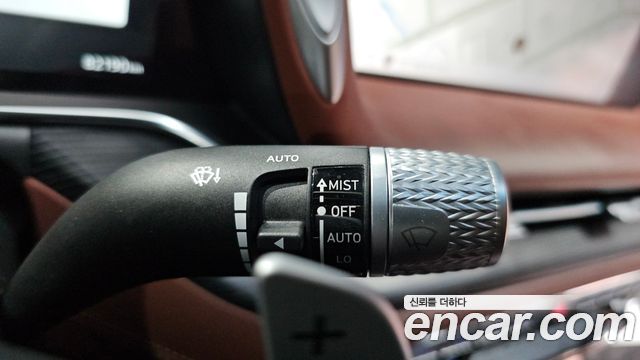Genesis G90 2023 — photo 30