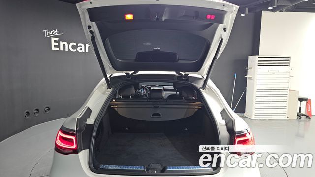 Mercedes-Benz GLC-Class 2022 — photo 20