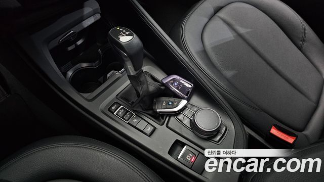 BMW X1 2017 — photo 12