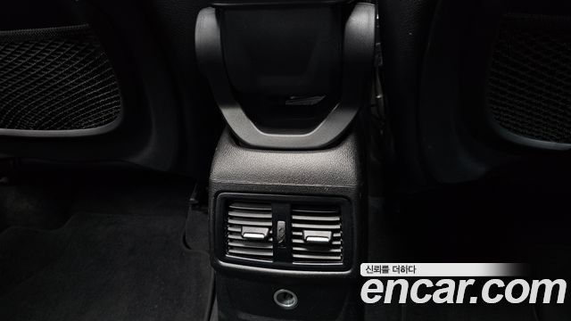 BMW X1 2017 — photo 25