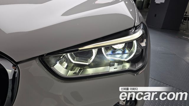 BMW X1 2017 — photo 8