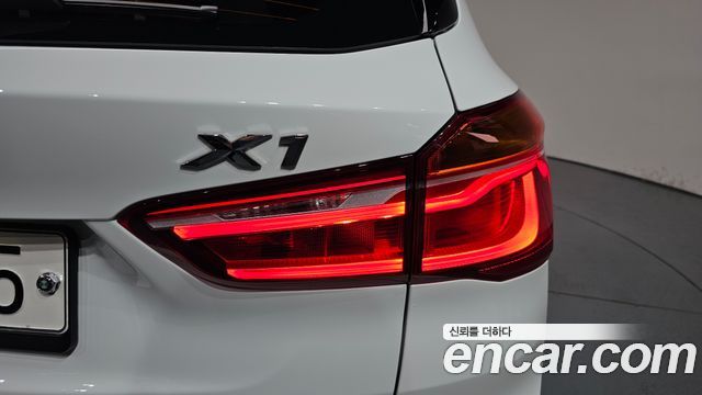 BMW X1 2017 — photo 9