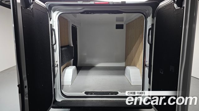Hyundai ST1 2026 — photo 30