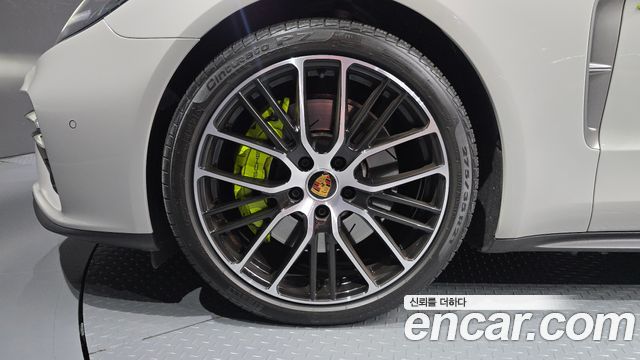Porsche Panamera 2023 — photo 5