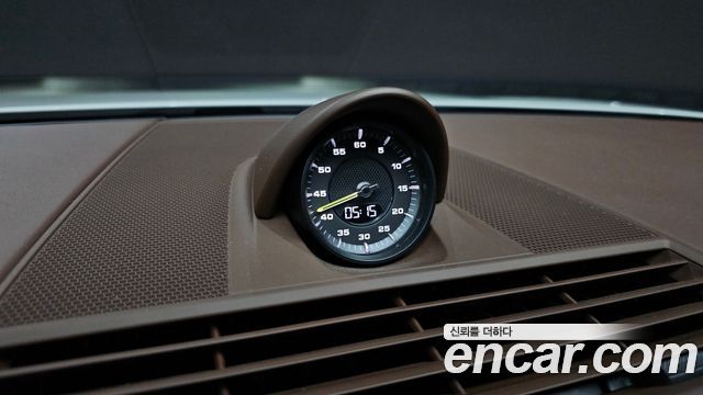 Porsche Panamera 2023 — photo 29