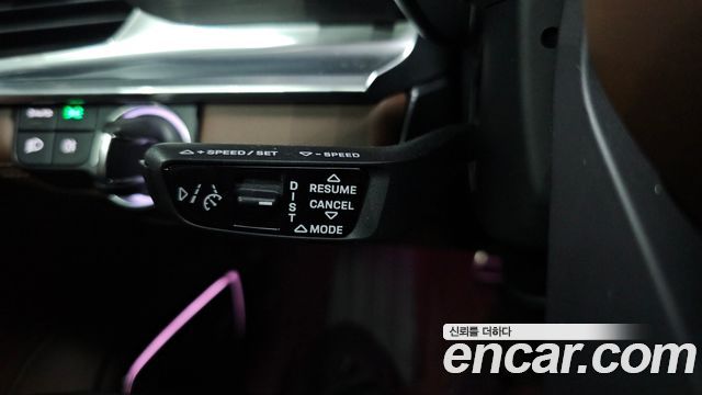 Porsche Panamera 2023 — photo 31