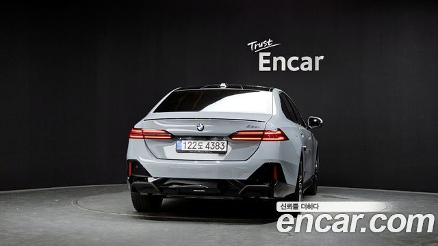 BMW 5-Series 2026 — photo 4