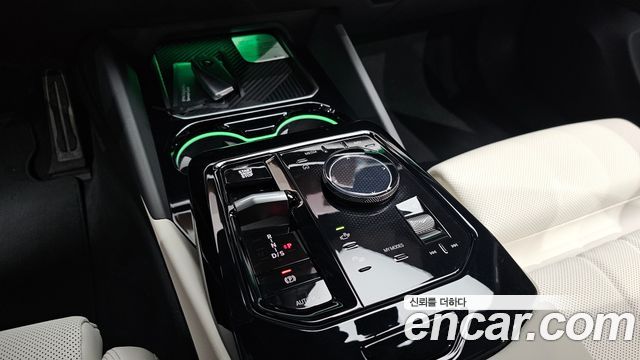 BMW 5-Series 2026 — photo 12