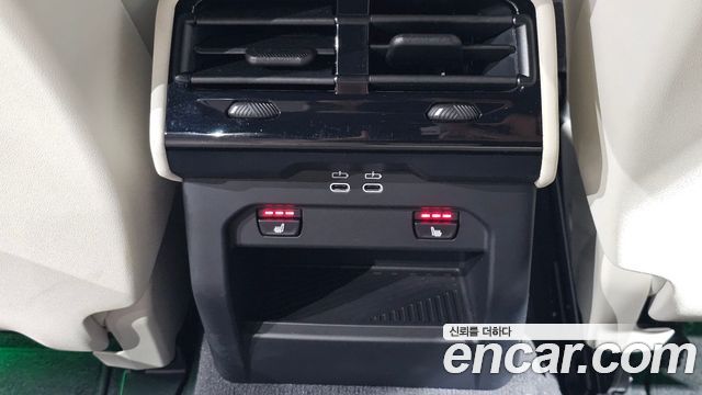BMW 5-Series 2026 — photo 28