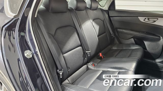 Kia K3 2019 — photo 12
