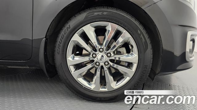 Kia Canival 2018 — photo 5