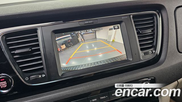 Kia Canival 2018 — photo 14