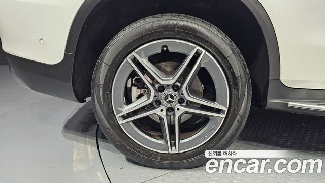 Mercedes-Benz GLC-Class 2021 — photo 5