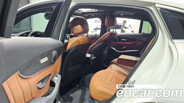 Mercedes-Benz GLC-Class 2021 — photo 11