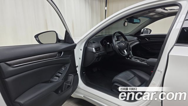 Honda Accord 2021 — photo 13