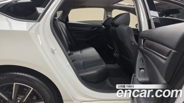 Honda Accord 2021 — photo 17