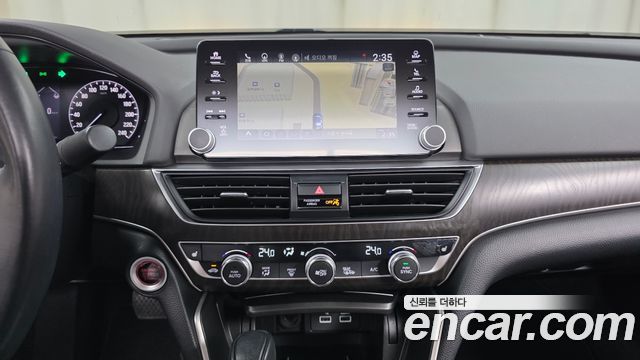 Honda Accord 2021 — photo 19