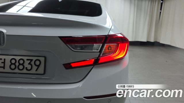 Honda Accord 2021 — photo 9