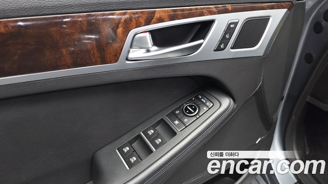 Hyundai Genesis 2014 — photo 28