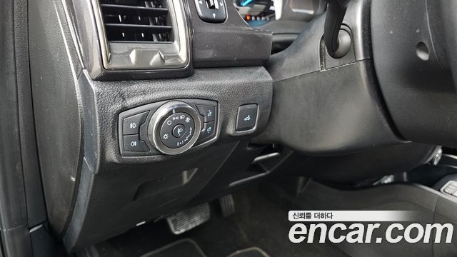 Ford Ranger 2021 — photo 24