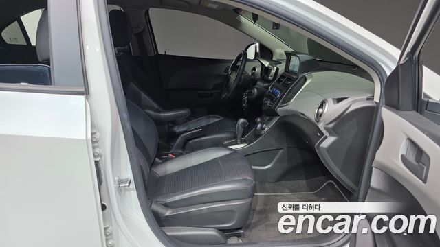 Chevrolet Korea Aveo 2015 — photo 10