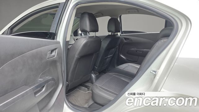 Chevrolet Korea Aveo 2015 — photo 18