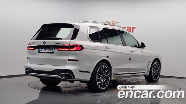 BMW X7 2024 — photo 2