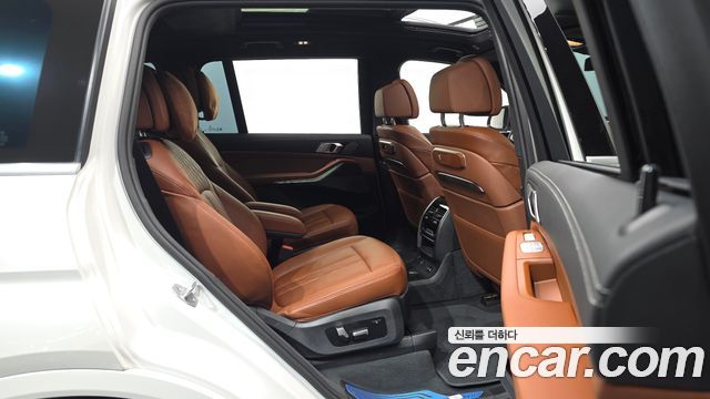 BMW X7 2025 — photo 18