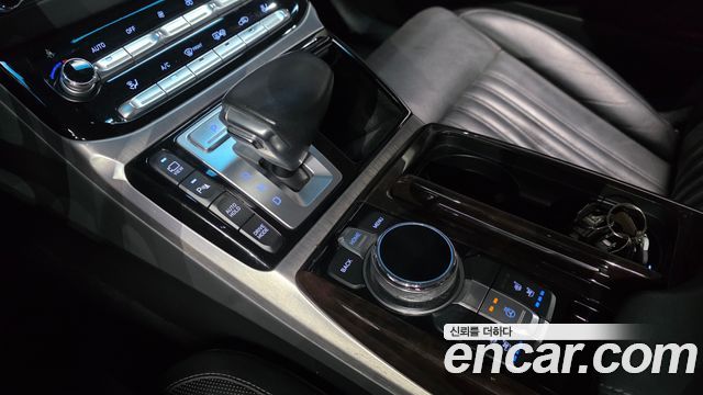 Genesis EQ900 2016 — photo 9