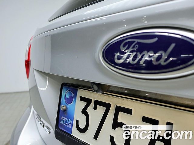 Ford Focus 2014 — photo 19
