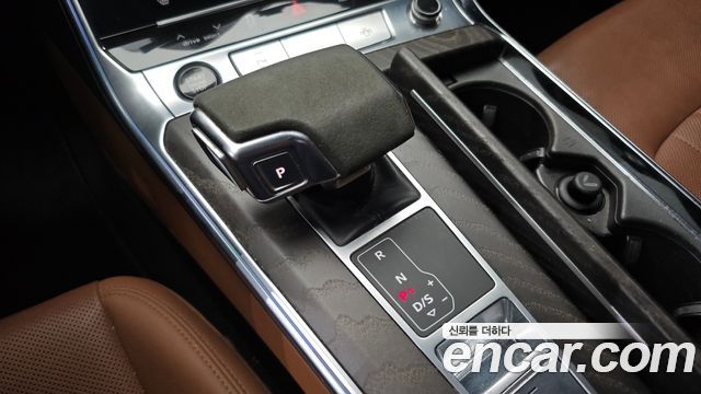 Audi A6 2021 — photo 9