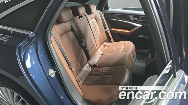 Audi A6 2021 — photo 12
