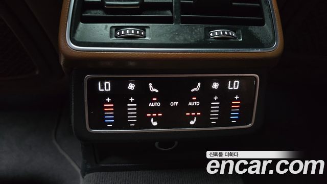 Audi A6 2021 — photo 18