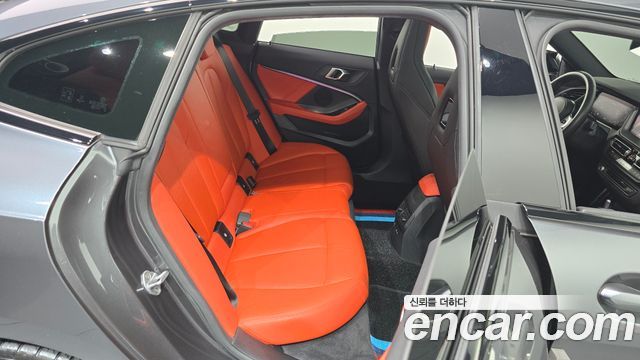 BMW 2-Series 2021 — photo 17