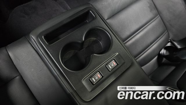Renault Korea SM6 2019 — photo 28