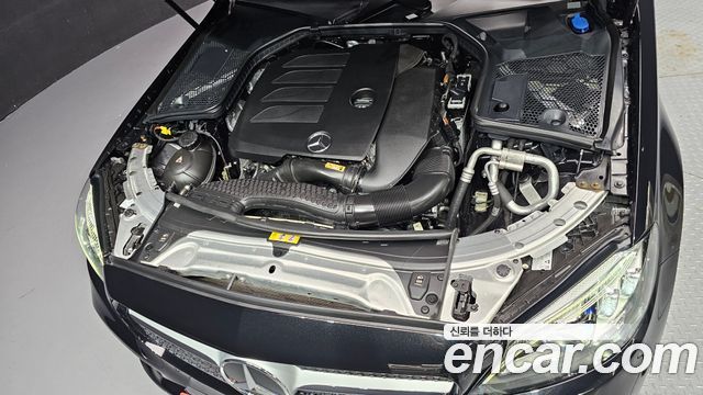 Mercedes-Benz C-Class 2020 — photo 6
