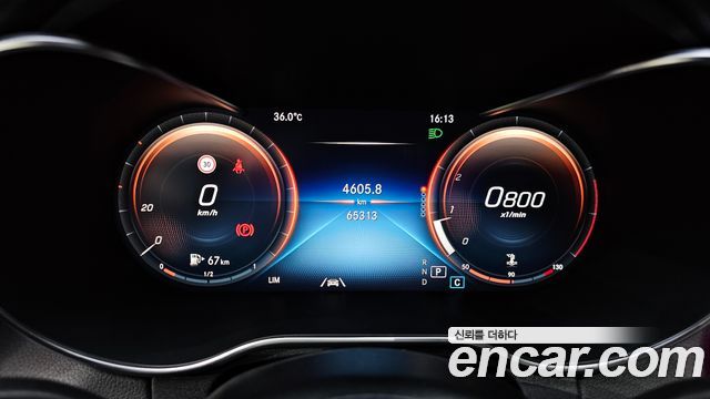 Mercedes-Benz C-Class 2020 — photo 11